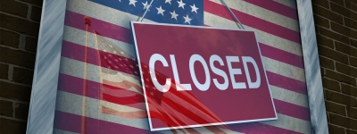 بدء اغلاق الحكومة الأمريكية وسط انقسام حزبي يحكم واشنطن