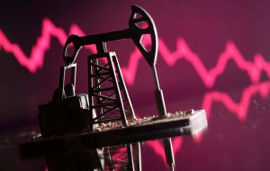 النفط بصدد انخفاض أسبوعي 7% على خلفية إنتشار سلالة دلتا