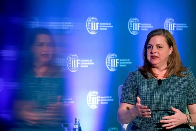 بومان: سوق العمل "الهش" يبرر المزيد من تخفيضات الفائدة