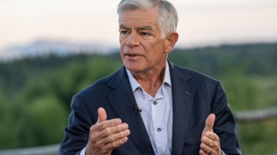 هاركر: الفيدرالي ربما وصل إلى مرحلة "تثبيت أسعار الفائدة"