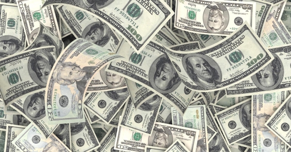 الدولار ينخفض مقابل الين بسبب حذر المستثمرين بشأن التحقيق في التدخل الروسي في الانتخابات الامريكية