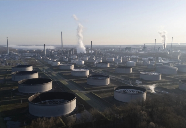 صعود أسعار النفط مع تزايد الضغوط على إمدادات الطاقة على وقع الحرب