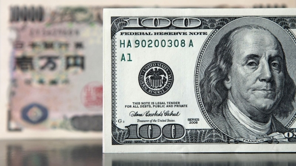 الدولار متراجع مع ضعف الين في عام 2025، لكن اليورو يتألق